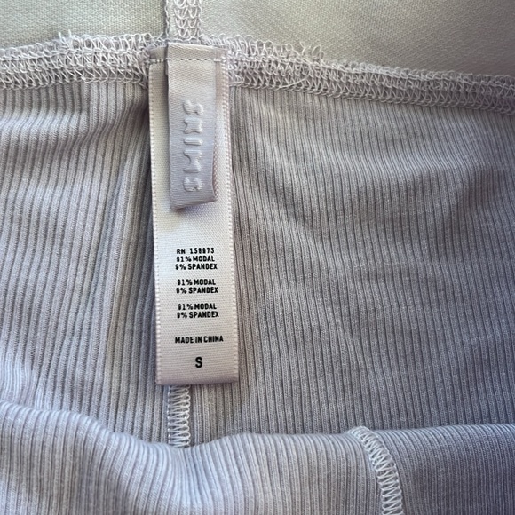 Skims Ribbed Boxers - Picture 3 of 3